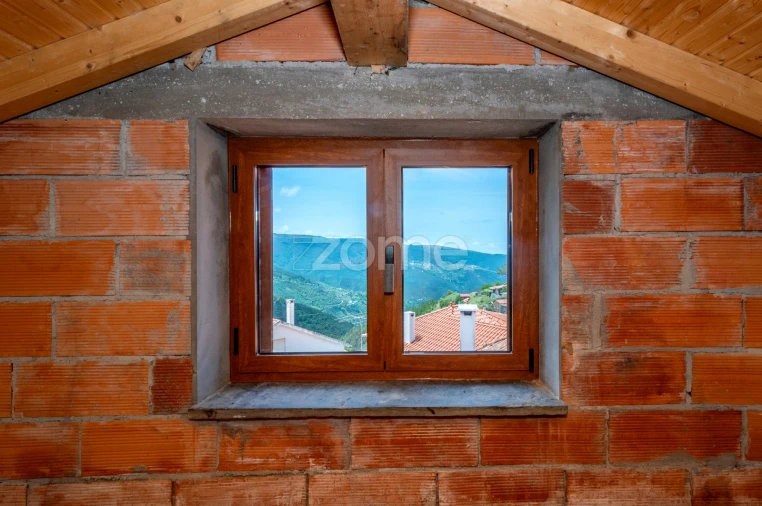 Moradia T3 para Venda em Benfeita Foto 5