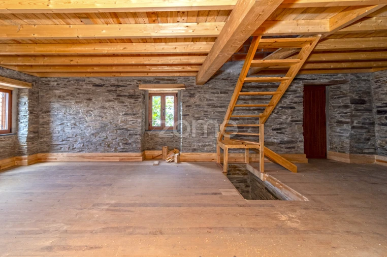 Moradia T3 para Venda em Benfeita Foto 10