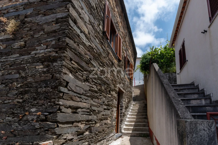 Moradia T3 para Venda em Benfeita Foto 30