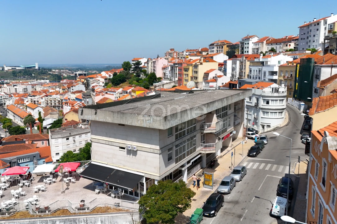 Negócio para Venda em Sé Nova, Santa Cruz, Almedina e São Bartolomeu Foto 6