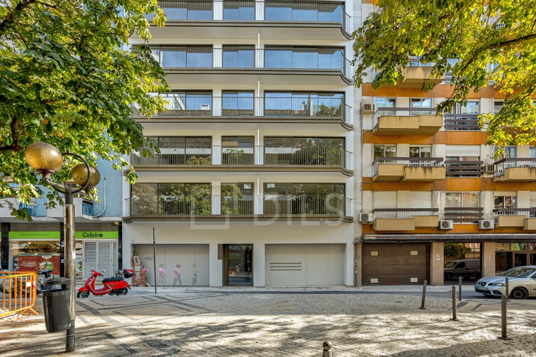 Apartamento T3 para Venda em Avenidas Novas Foto 28