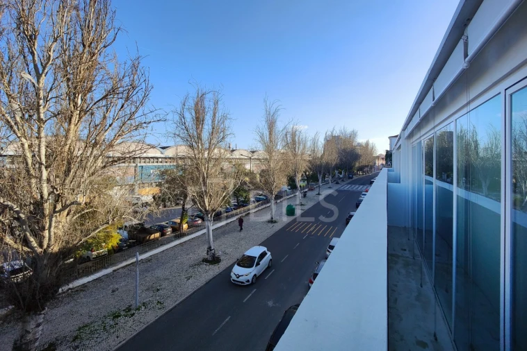 Moradia T3 para Venda em Marvila Foto 30