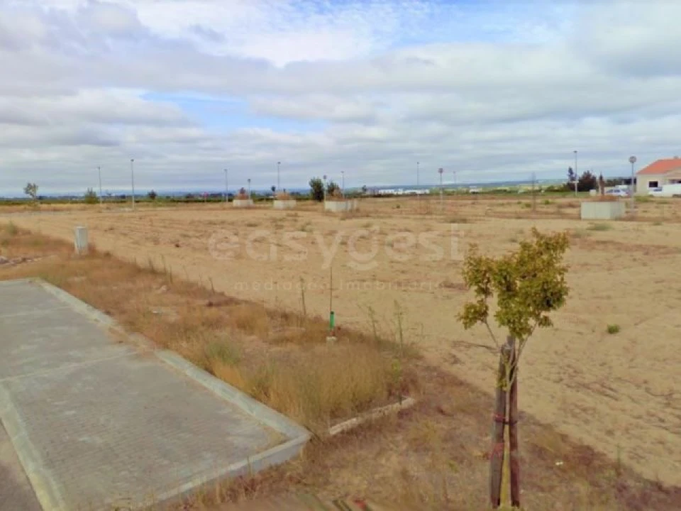 Terreno para Venda em Benfica do Ribatejo Foto 1