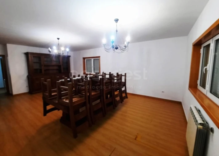 Apartamento T4 para Venda em Freixo de Espada a Cinta e Mazouco Foto 3