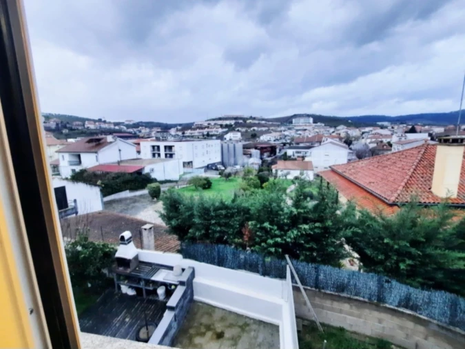 Apartamento T4 para Venda em Freixo de Espada a Cinta e Mazouco Foto 13