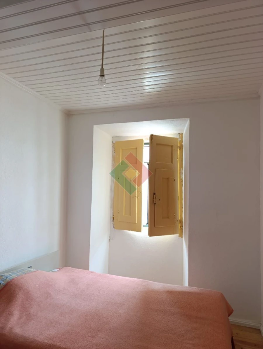 Moradia T4 para Venda em Santa Maria da Devesa Foto 11