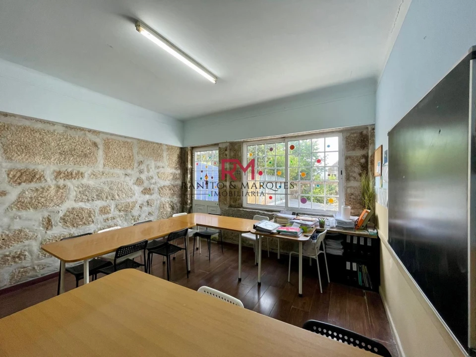 Prédio para Venda em Penafiel Foto 11