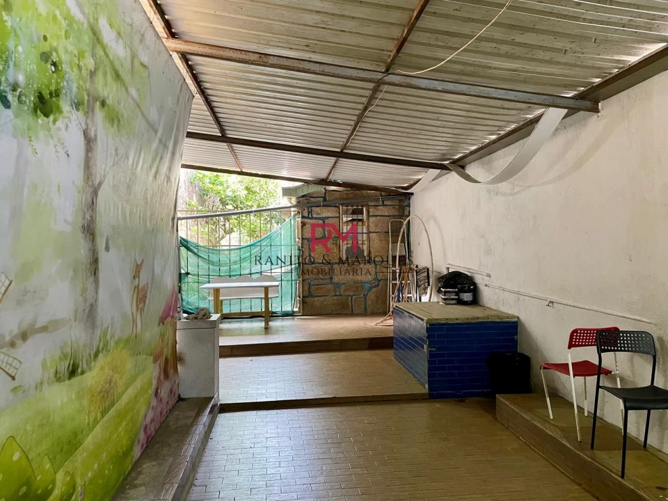 Prédio para Venda em Penafiel Foto 17