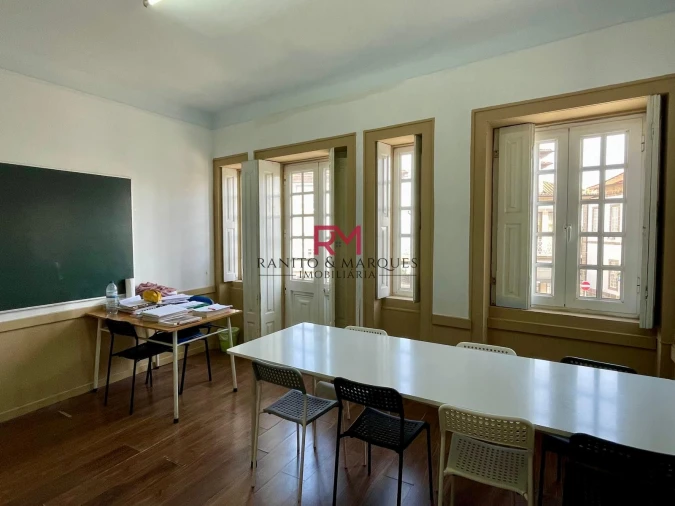Prédio para Venda em Penafiel Foto 10