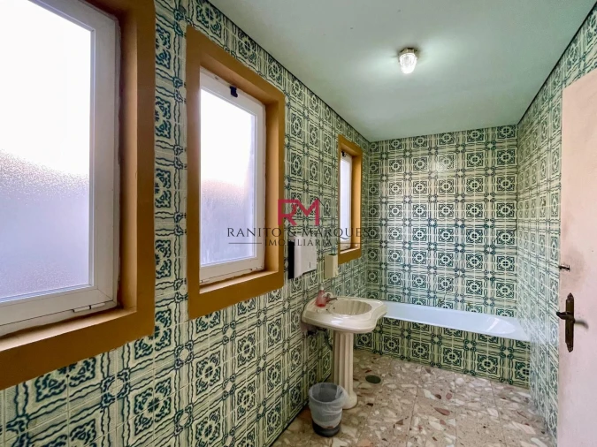 Prédio para Venda em Penafiel Foto 13