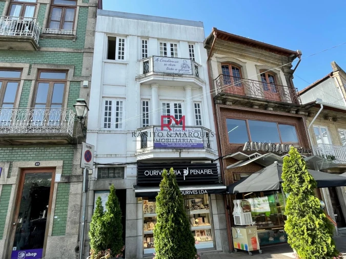 Prédio para Venda em Penafiel Foto 1
