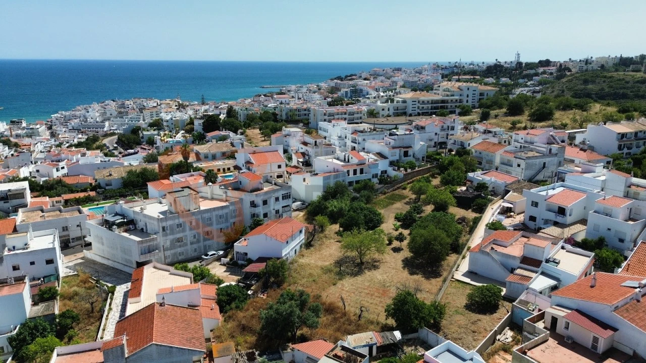 Moradia T3 para Venda em Albufeira e Olhos de Água Foto 32