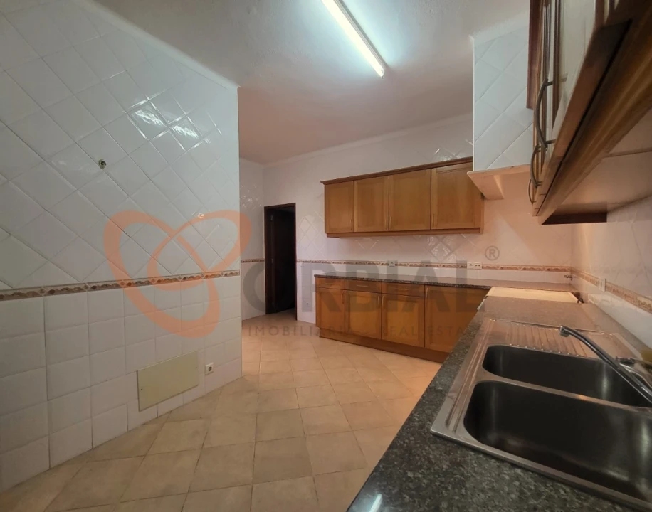 Moradia T3 para Venda em Albufeira e Olhos de Água Foto 10