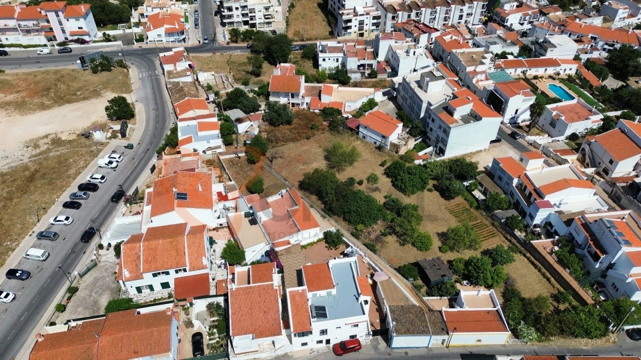 Moradia T3 para Venda em Albufeira e Olhos de Água Foto 40
