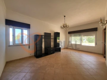 Moradia T3 para Venda em Albufeira e Olhos de Água