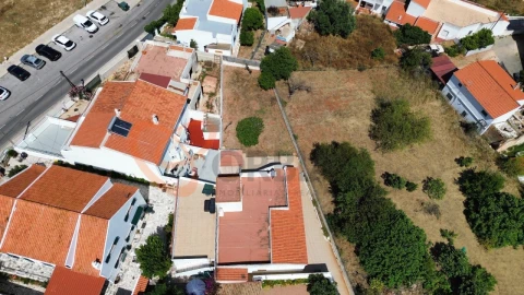 Moradia T3 para Venda em Albufeira e Olhos de Água