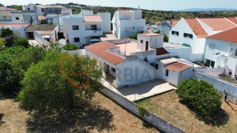 Moradia T3 para Venda em Albufeira e Olhos de Água