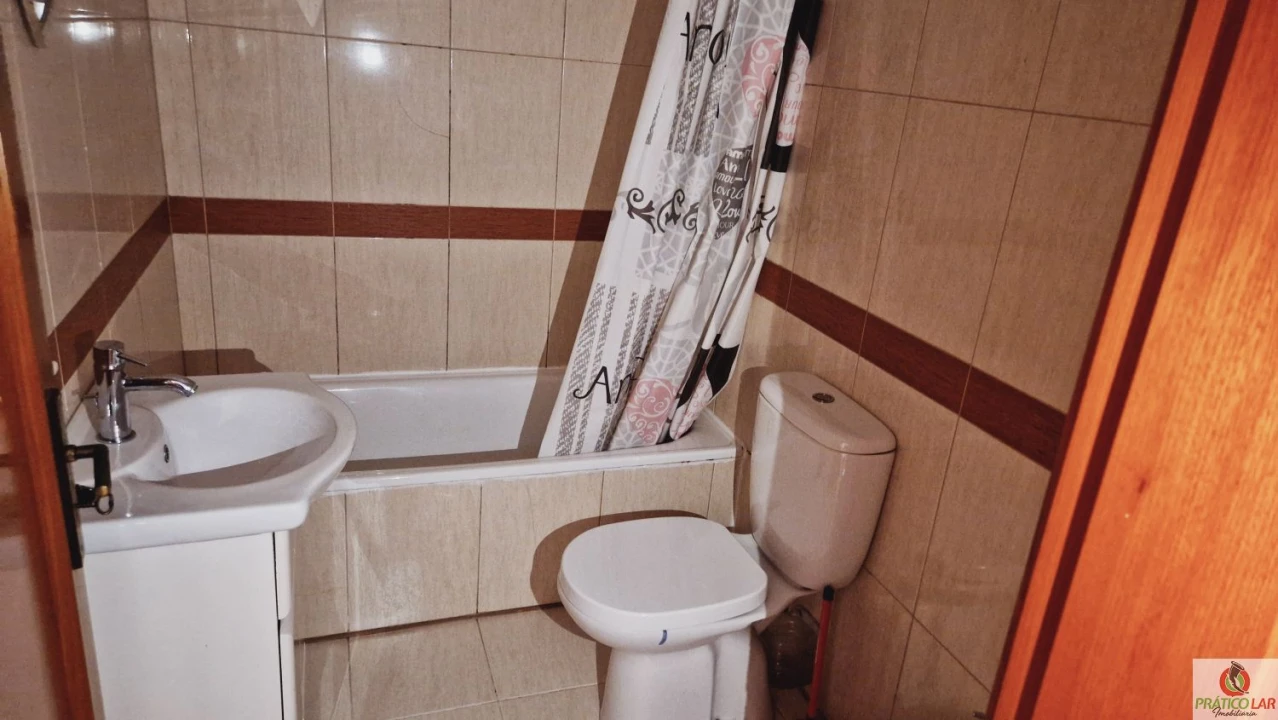 Apartamento T1 para Venda em Oiã Foto 14