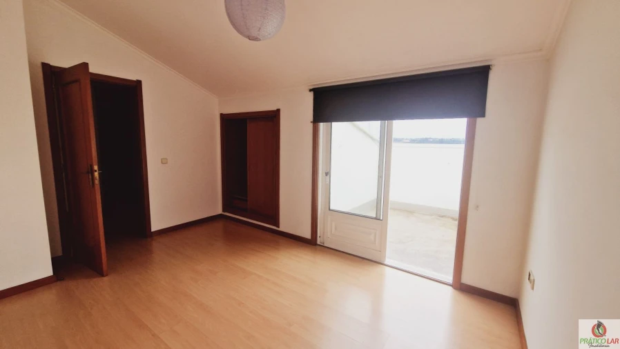Apartamento T1 para Venda em Oiã Foto 11