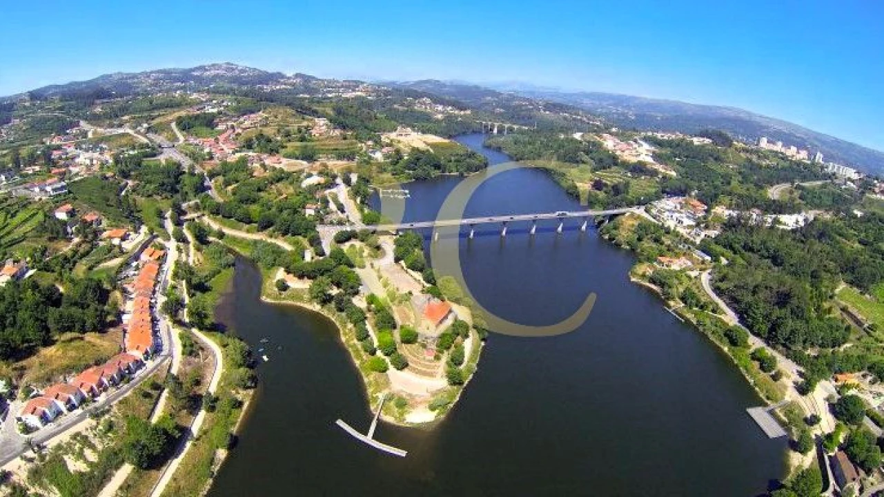 Terreno para Venda em Penhalonga e Paços de Gaiolo Foto 19