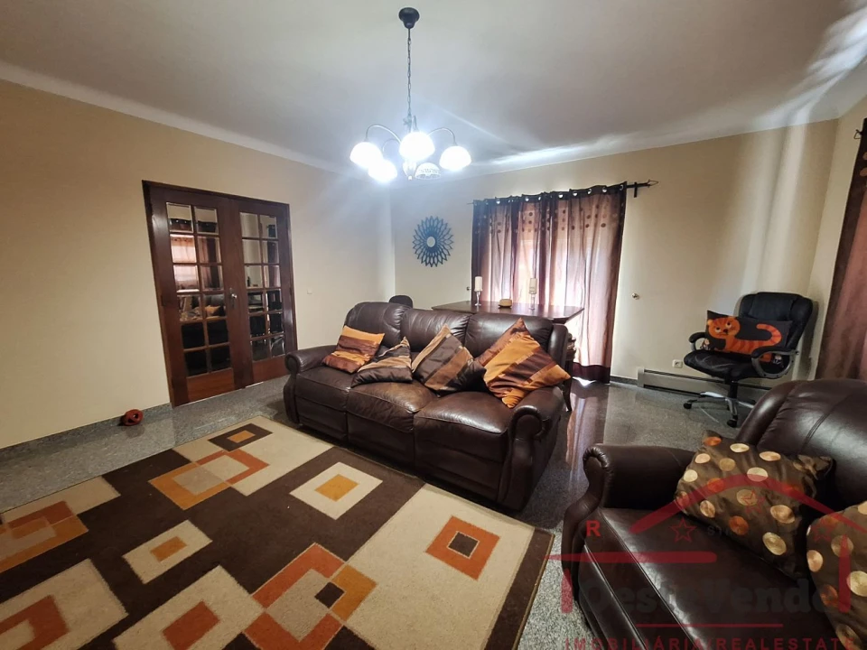 Moradia T5 para Venda em Cadaval e Pêro Moniz Foto 11