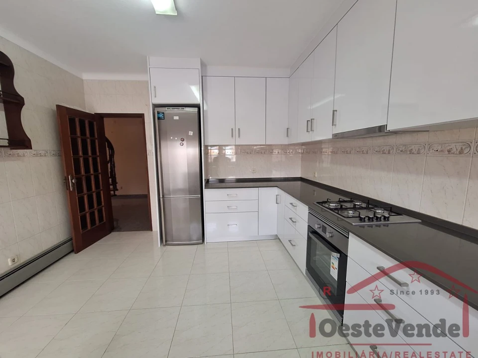 Moradia T5 para Venda em Cadaval e Pêro Moniz Foto 14
