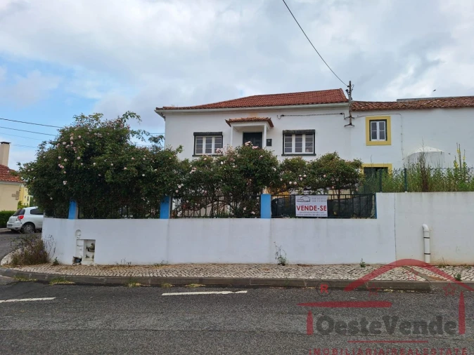 Moradia T3 para Venda em Cadaval e Pêro Moniz