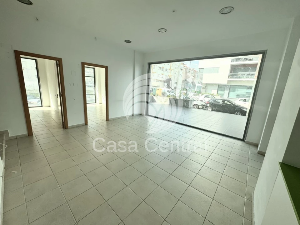 Loja para Venda em Odivelas Foto 8