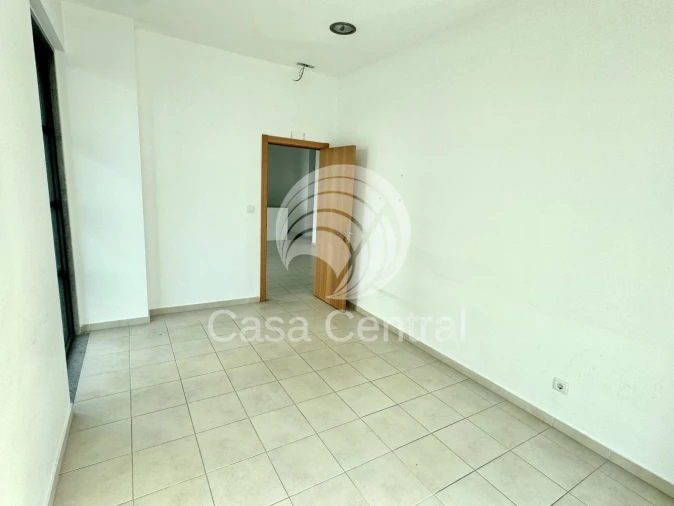 Loja para Venda em Odivelas Foto 46