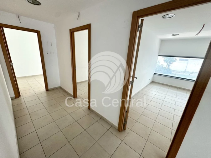 Loja para Venda em Odivelas Foto 13