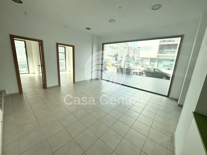 Loja para Venda em Odivelas Foto 8