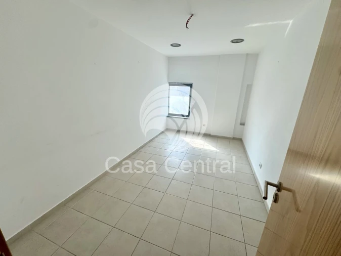 Loja para Venda em Odivelas Foto 23