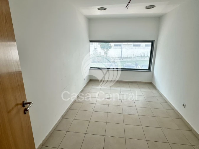 Loja para Venda em Odivelas Foto 44