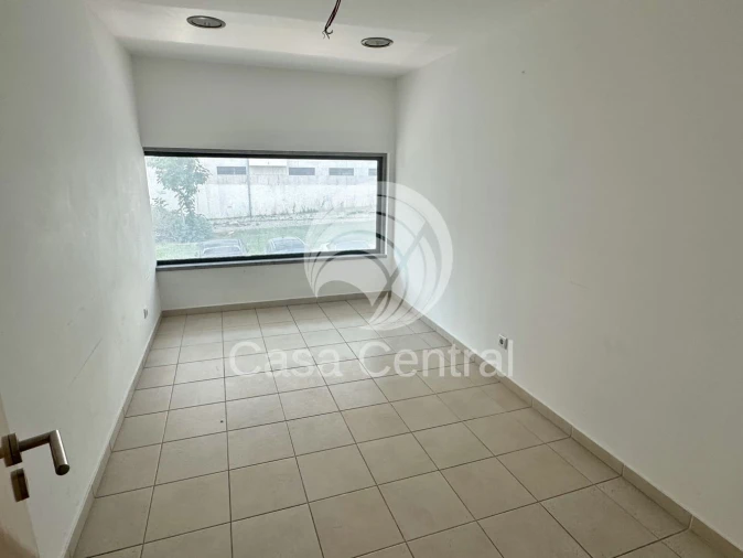 Loja para Venda em Odivelas Foto 20