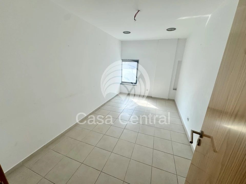 Loja para Venda em Odivelas Foto 23