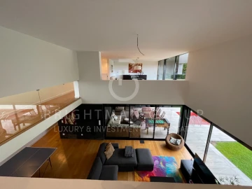 Moradia T3 para Venda em Santo Tirso, Couto (Santa Cristina e São Miguel) e Burgães