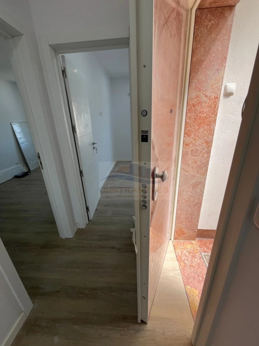 Apartamento T2 para Venda em Falagueira-Venda Nova Foto 6