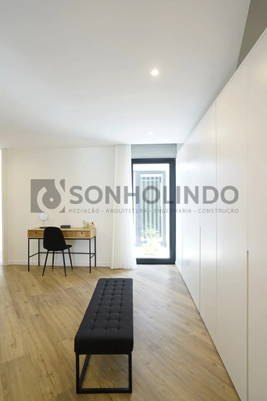 Moradia T3 para Venda em Milheiros Foto 13