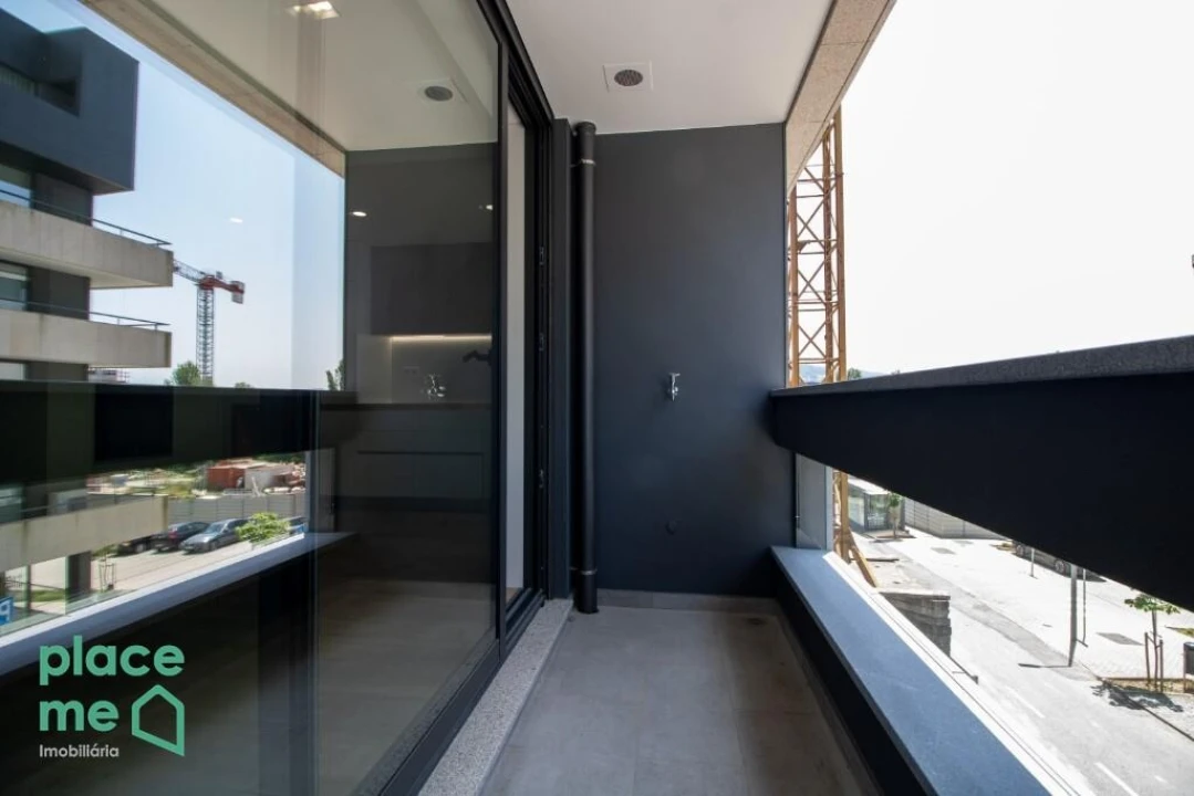 Apartamento T1 para Arrendamento em Azurem Foto 9