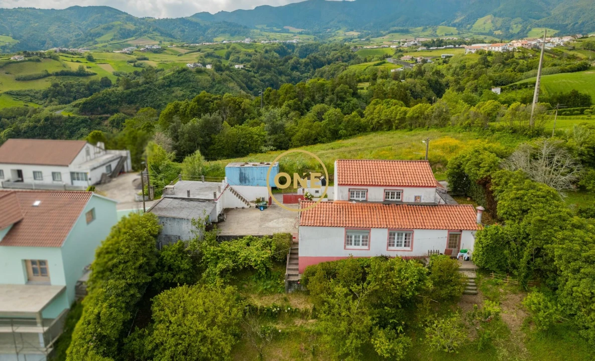 Moradia T4 para Venda em Nossa Senhora dos Remedios Foto 22