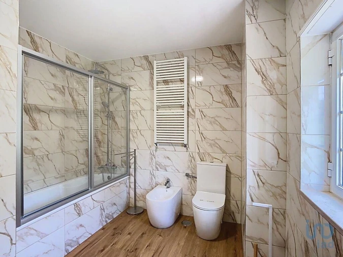 Moradia T5 para Venda em Meirinhas Foto 13