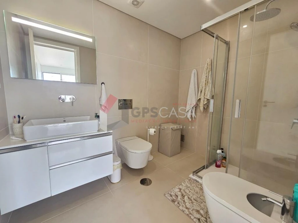 Apartamento T2 para Venda em Praia da Vitoria (Santa Cruz) Foto 11