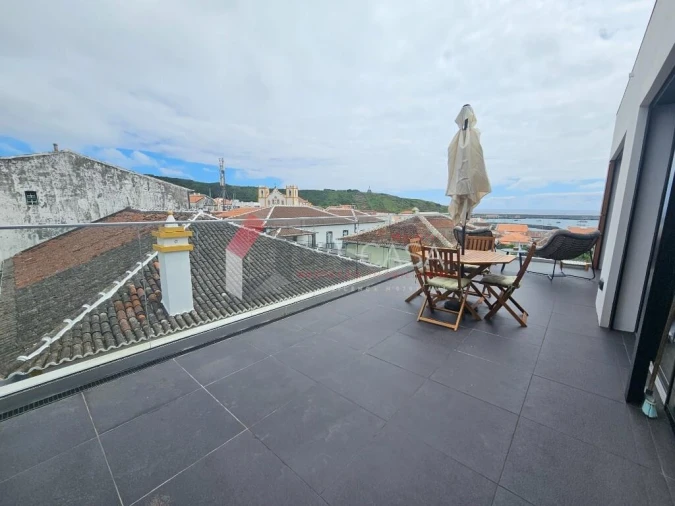 Apartamento T2 para Venda em Praia da Vitoria (Santa Cruz) Foto 18