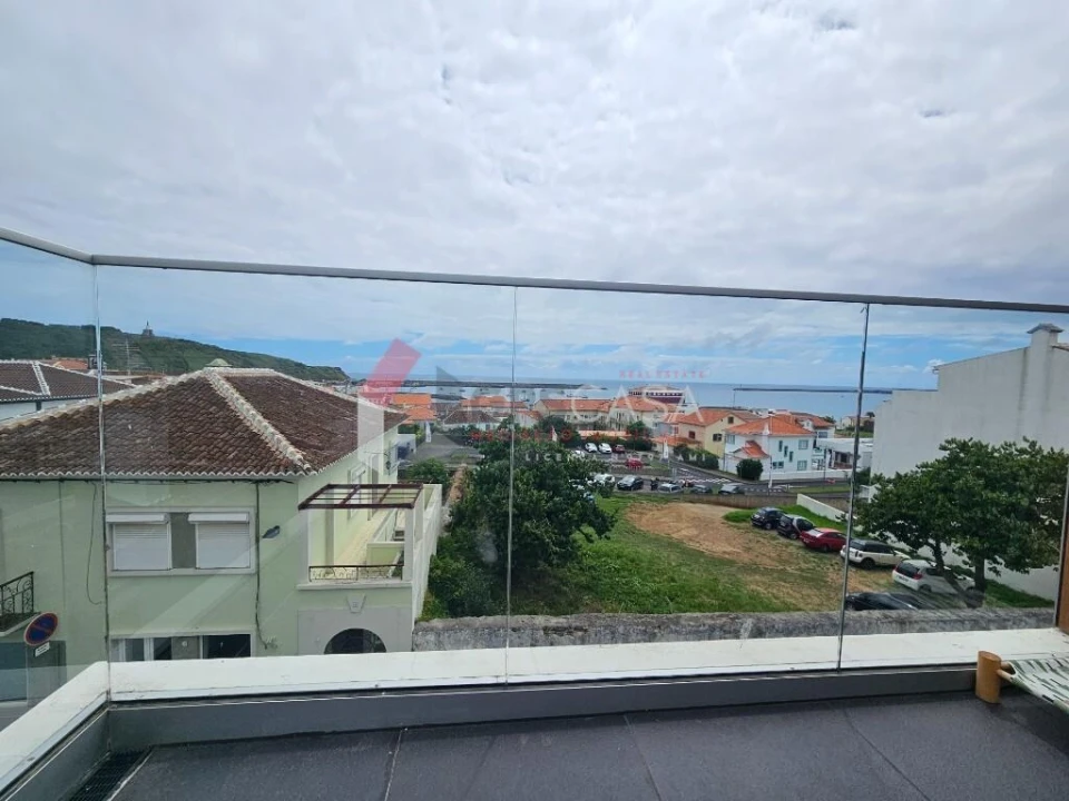 Apartamento T2 para Venda em Praia da Vitoria (Santa Cruz) Foto 21