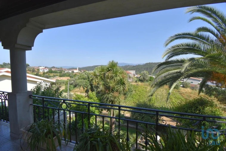 Moradia T4 para Venda em Semide e Rio Vide Foto 11