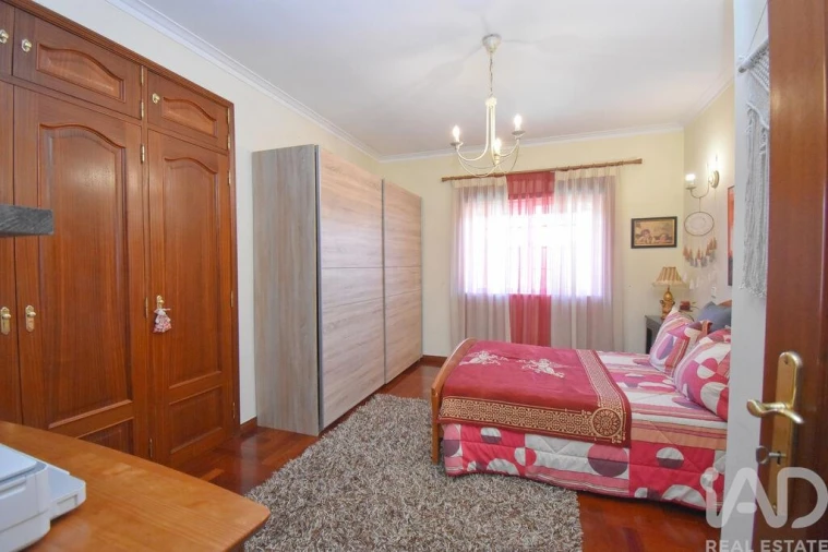 Moradia T4 para Venda em Semide e Rio Vide Foto 17