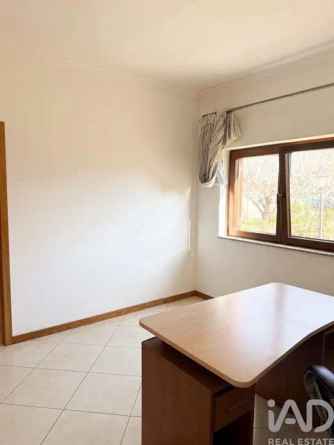 Moradia T4 para Venda em Folhadela