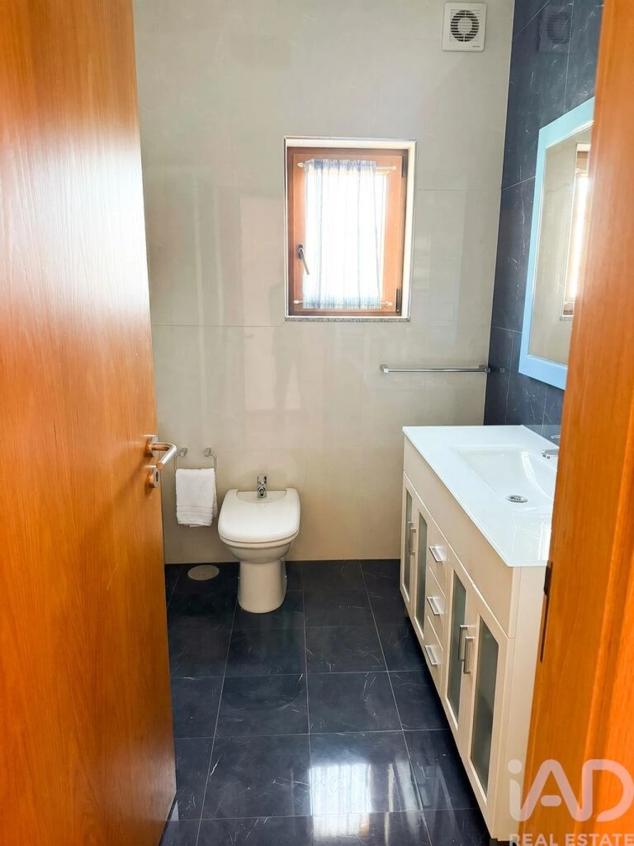 Moradia T4 para Venda em Folhadela Foto 13