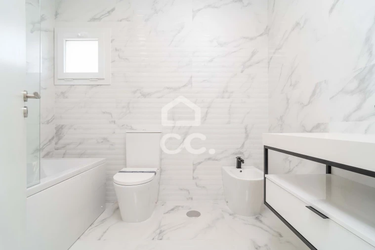 Moradia T4 para Venda em Antuzede e Vil de Matos Foto 10