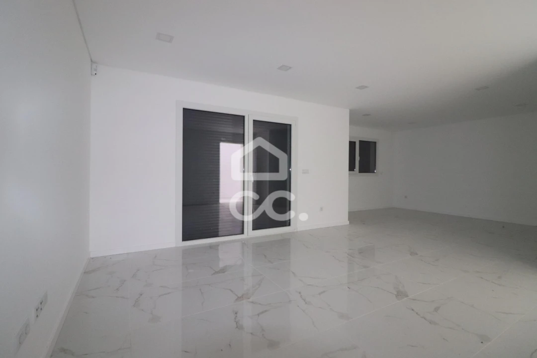 Moradia T3 para Venda em Arazede Foto 5